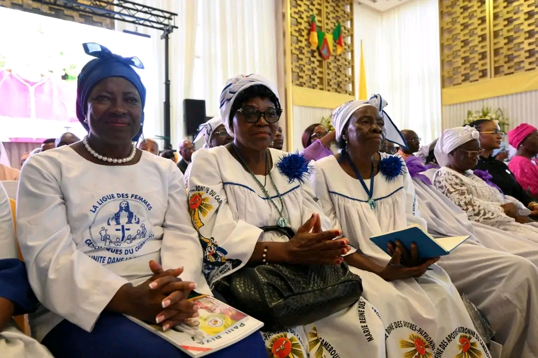 Pape,Cameroun,Paul Biya