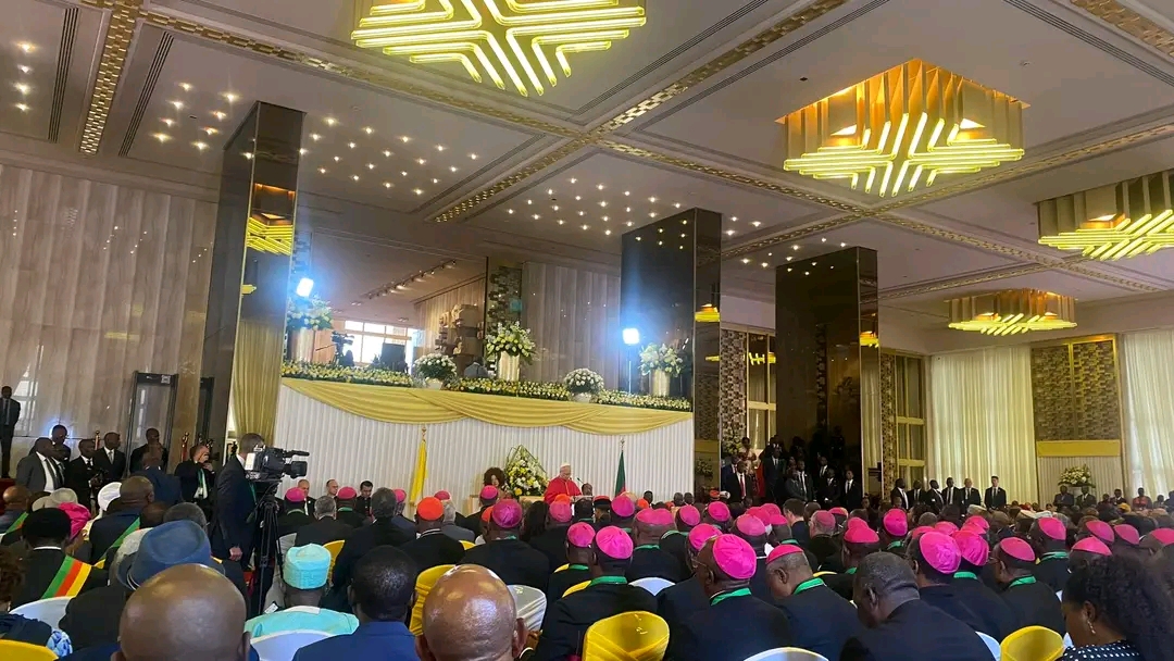 Pape,Cameroun,Paul Biya