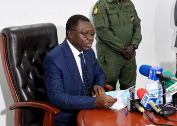CAMEROUN | Affaire Vision 4 : le CNC défie René Emmanuel Sadi et ordonne à Canal+ de couper à nouveau le signal