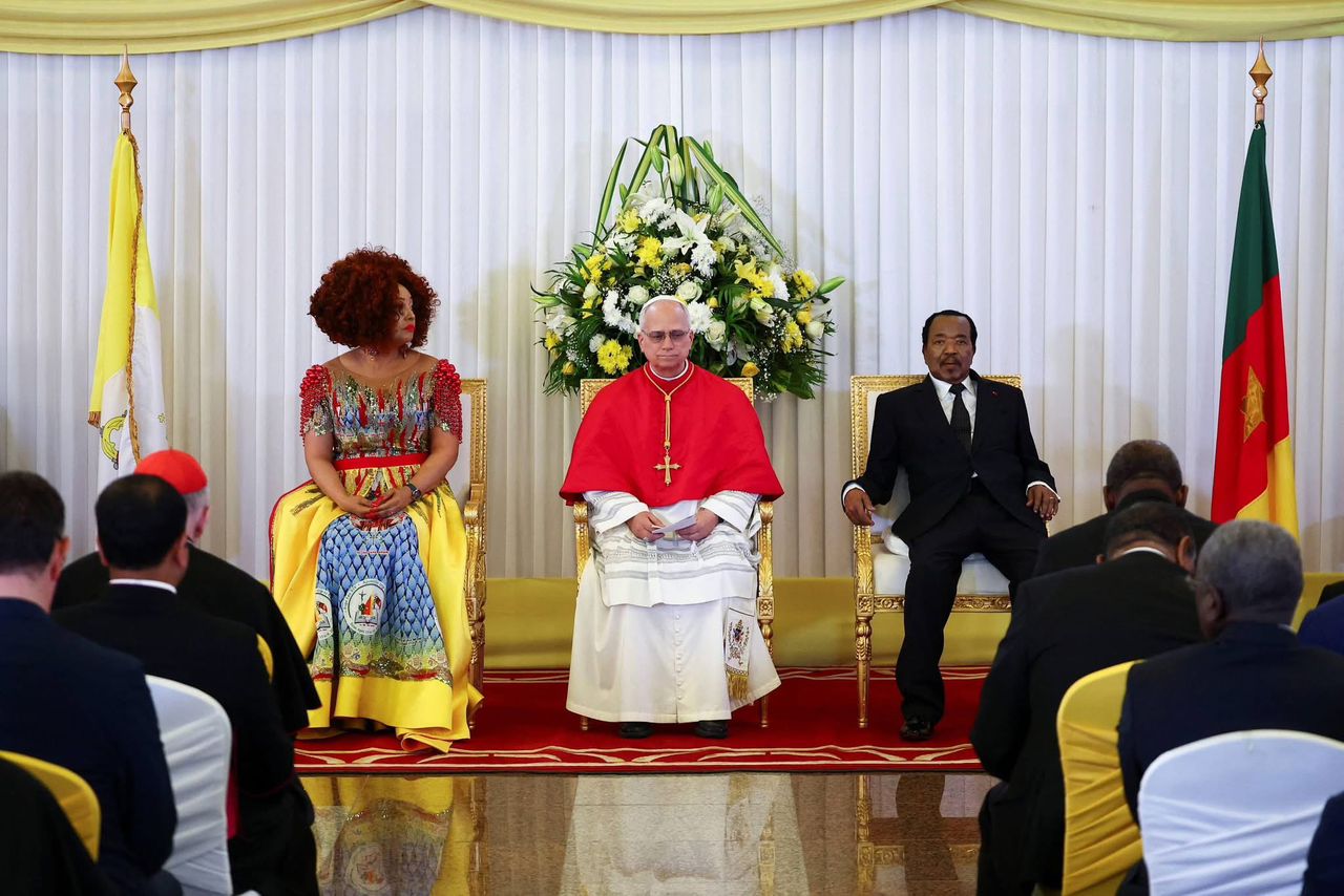 Pape,Cameroun,Paul Biya