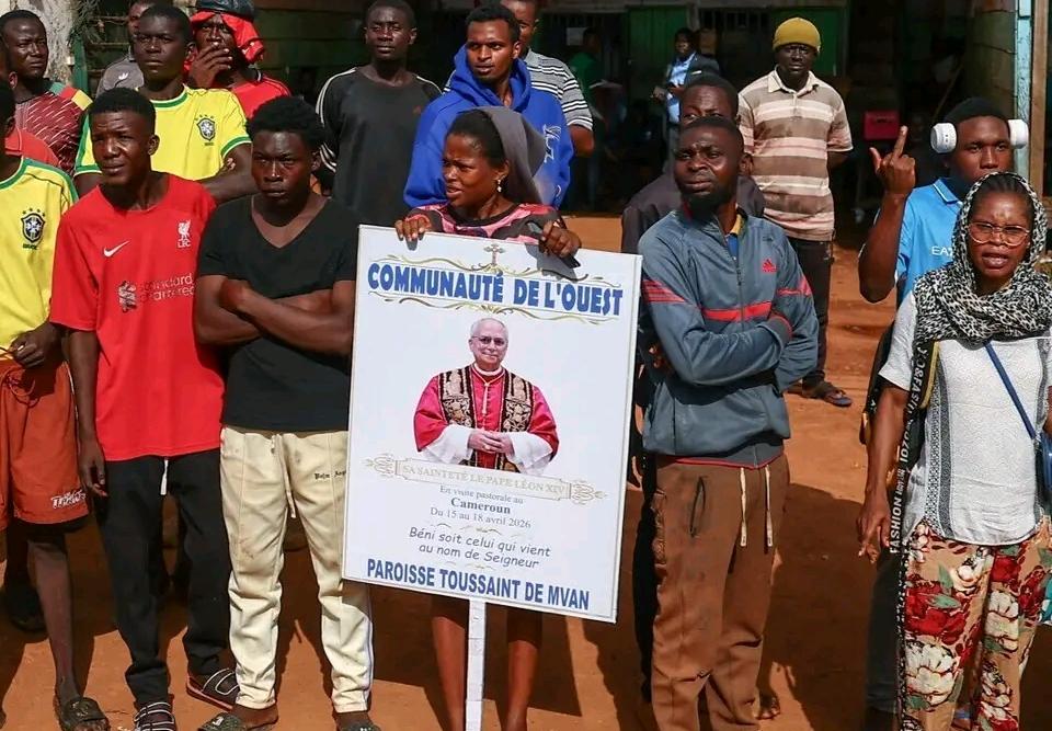 Pape,Cameroun,Paul Biya