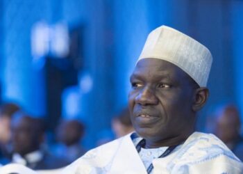 « Lunettesgate » au Cameroun : l&rsquo;affaire des lunettes du ministre Alamine Ousmane Mey